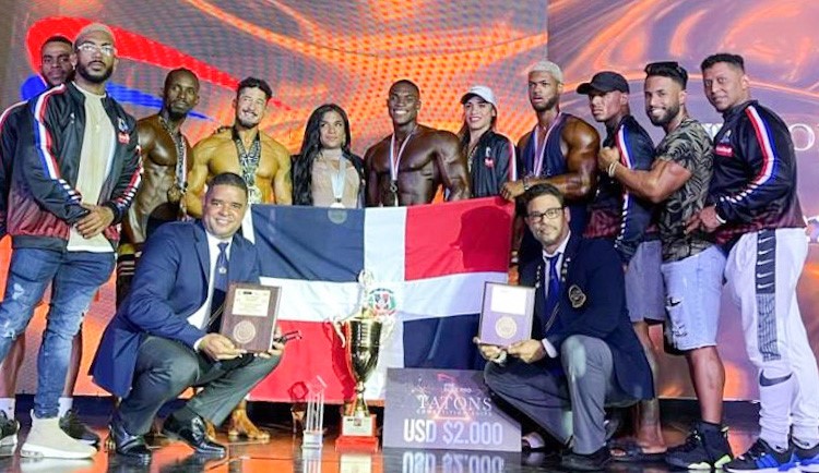 Cargados de premios regresaron dominicanos participaron en la VI Copa Tatons fisiculturismo y fitness Caracas’2022