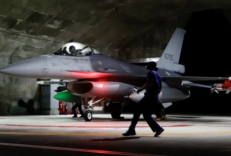 China y Taiwán en prácticas militares al mismo tiempo