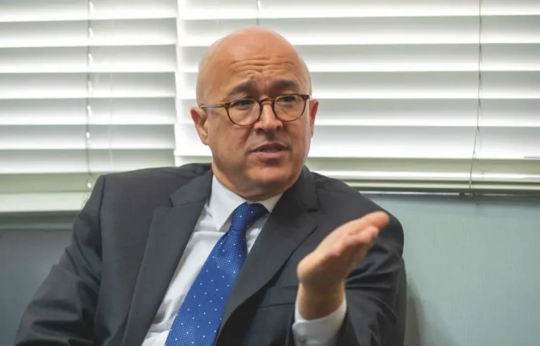 Domínguez Brito afirma será el candidato presidencia
