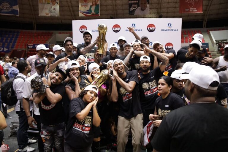 Leones de Santo Domingo campeones de la LNB 2022