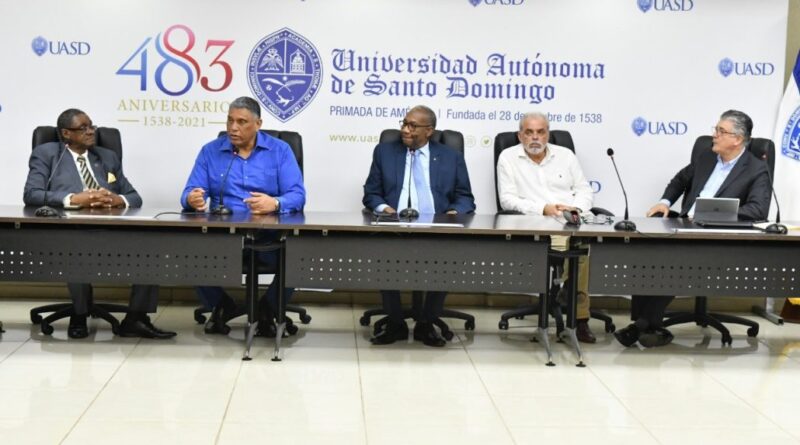 Chú Vásquez agradece a rector UASD por apoyar a policías para que cursen licenciaturas
