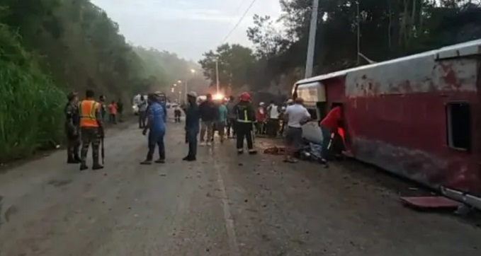 Quince personas resultan heridas en accidente en Jarabacoa