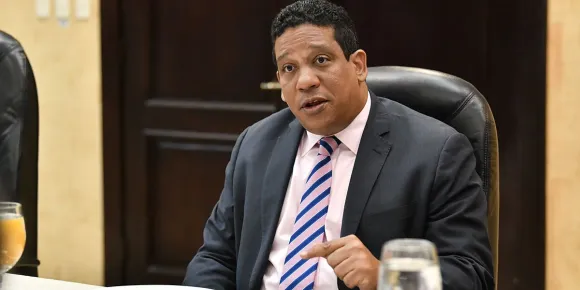 Anulan proveedor del estado a 266 funcionarios