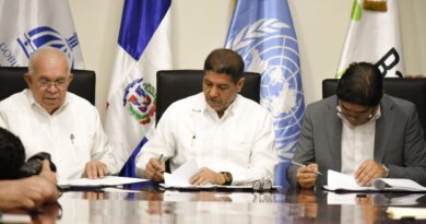 Agricultura y FAO firman convenio de cooperación para transformar sistemas agroalimentarios de RD