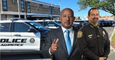 Alcalde dominicano advierte no tolerará corrupción en policía de Lawrence en medio de investigación a 5 oficiales