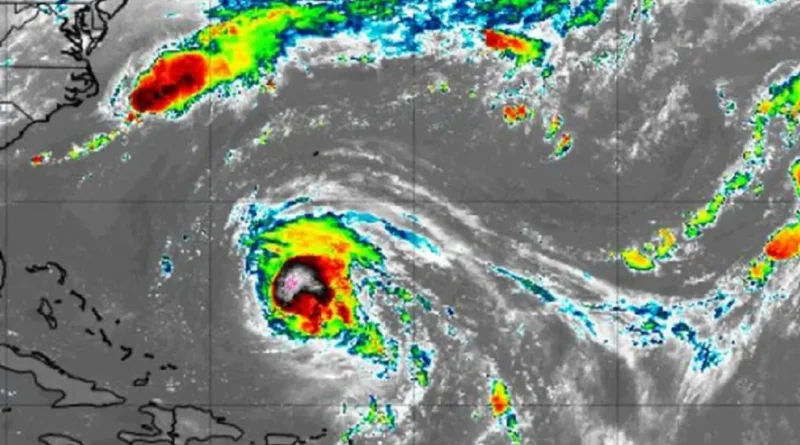 Earl se convierte en huracán; no representa peligro para el país