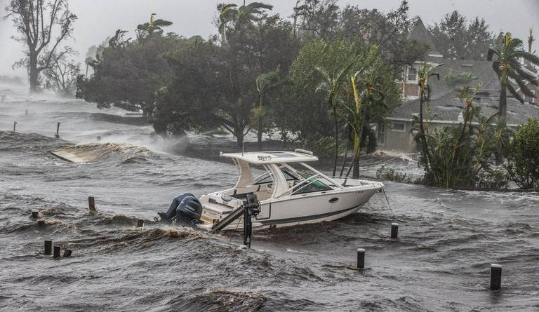 FLORIDA: 2 millones se quedan sin luz; reportan inundaciones
