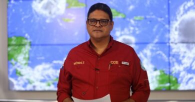 Méndez pide a la población no llevarse de especulaciones; informa hay 15 provincias en alerta roja