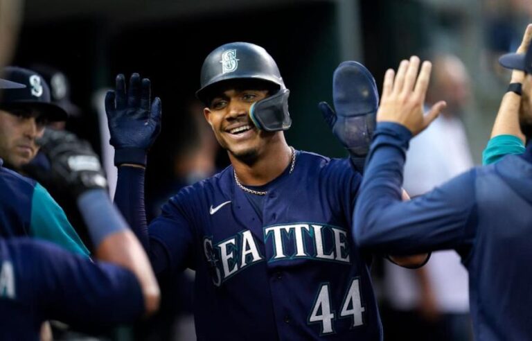 Rodríguez conecta jonrón y Marineros vencen a Tigres