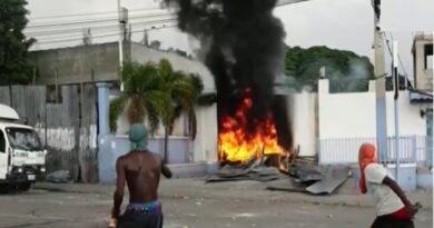 HAITI: Saquean un almacén de la ONU en plena ola de disturbios