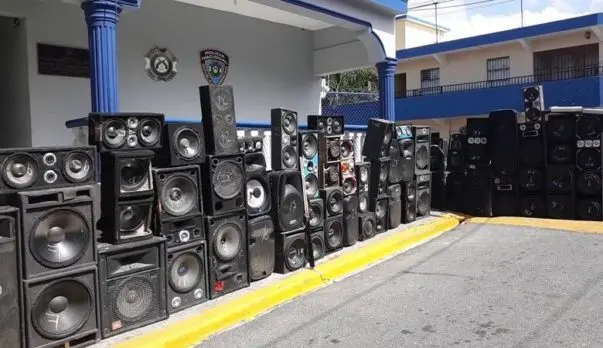 Ocupan equipos de sonido en Bonao