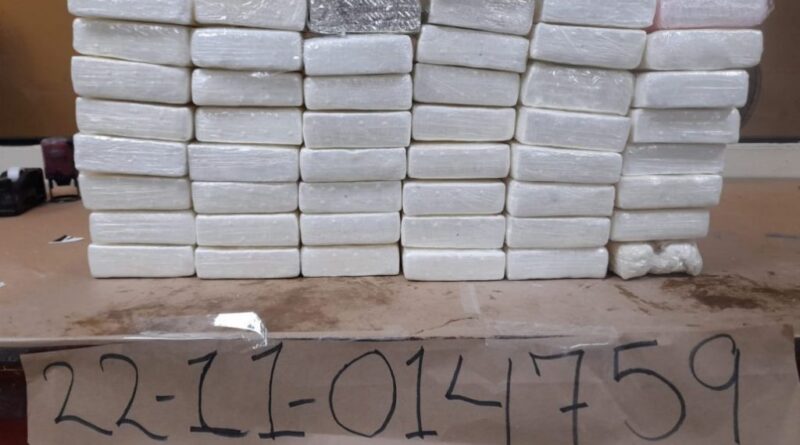 Apresan hombre vinculado a decomiso de 50 paquetes de cocaína en aeropuerto de Punta Cana