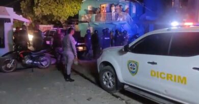 Muere uno de los policías heridos por el hombre que se atrincheró en La Romana