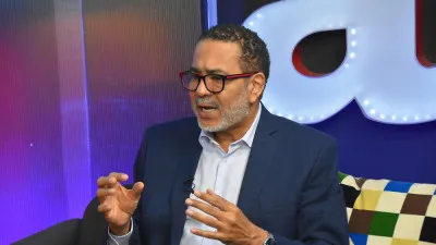 Abinader se merece la reelección más que Leonel y Danilo