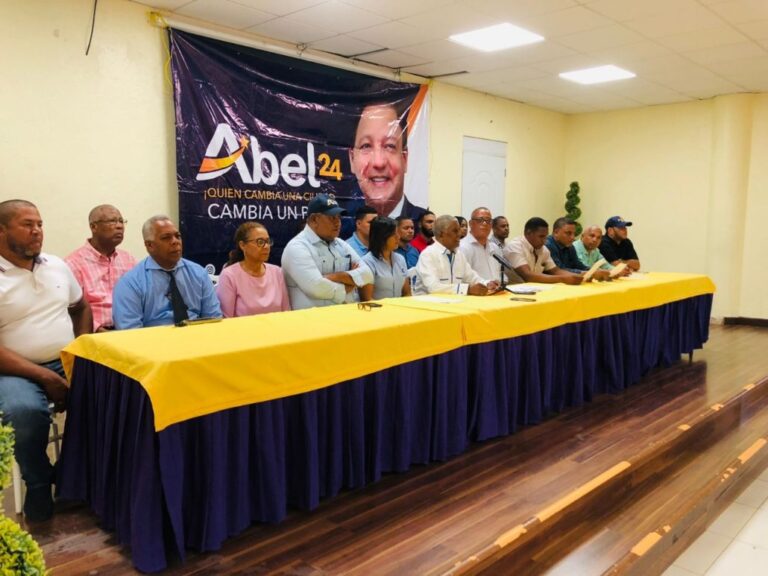 Afirman que Abel Martínez ha puesto en alto al PLD