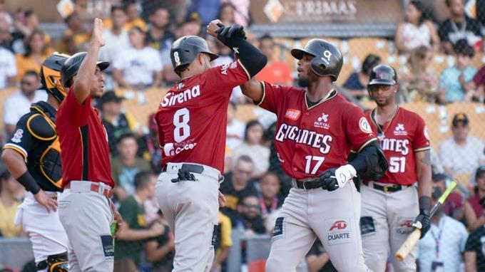 Aguilas, Estrellas y Gigantes ganan en el torneo beisbol dominicano