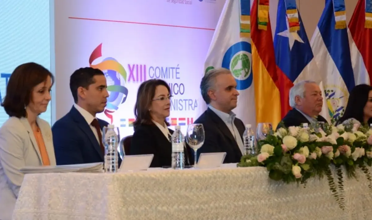 Empleados cotizarán pensión en 11 países