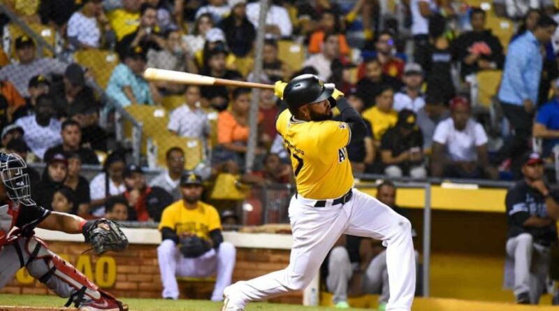 Estrellas y Aguilas triunfan en el beisbol profesional R.Dominicana