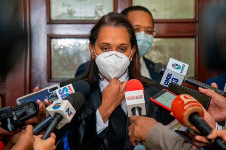 «Las van a pagar, esto no se queda así»: Le vociferó Magalys Medina a miembros del MP