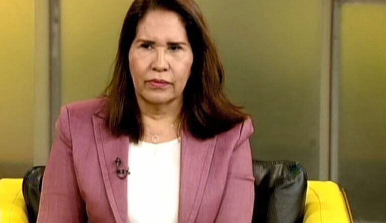 Maritza Hernández: en el PLD hay aspirantes que andan como el «guaraguao»