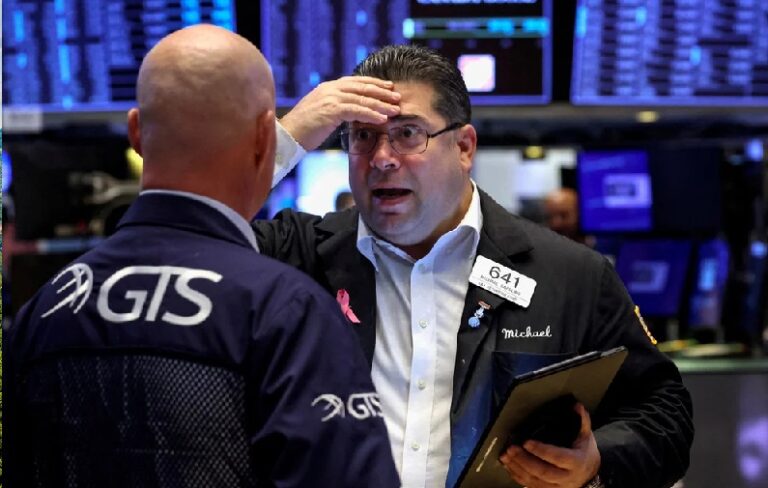 Wall Street cierra con fuertes pérdidas; temen recesión mundial