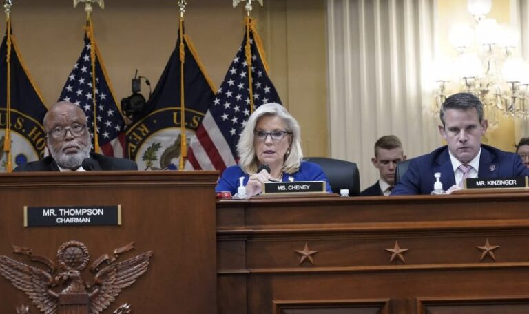 Deciden llamar a Trump a declarar sobre el asalto al Capitolio EE.UU.