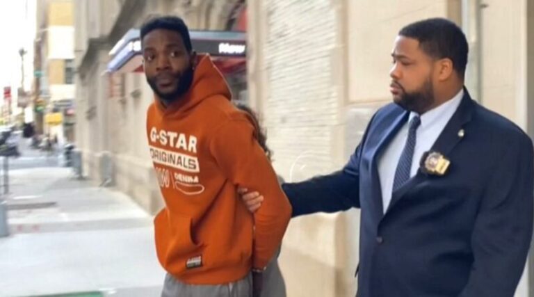 thumbnail_Detienen-afroamericano-con-16-arrestos-previos-800x445