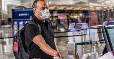 Brasil vuelve a imponer el uso de mascarillas en aeropuertos y aviones