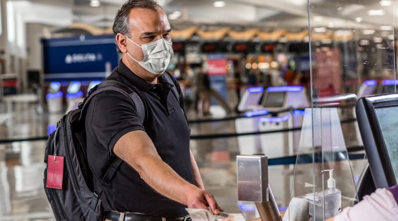 Brasil vuelve a imponer el uso de mascarillas en aeropuertos y aviones