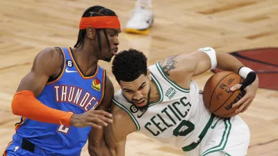 Celtics cierran su racha, Warriors se estrellan y Pacers encadenan 5 triunfos