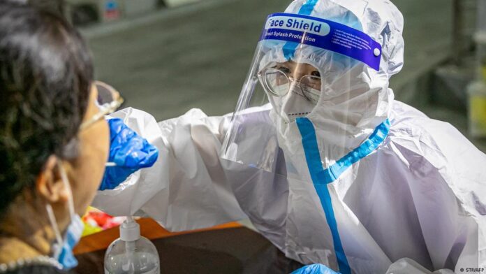 China continúa con su ola de contagio; suma 757 nuevos casos de covid
