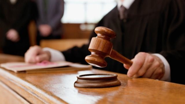 Corte revoca auto de no ha lugar y dicta apertura a juicio contra médico