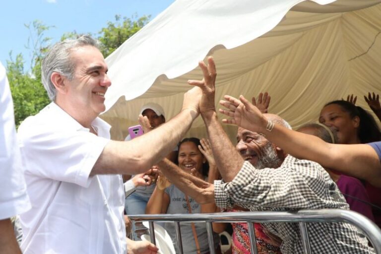 El Presidente labora hoy en la Capital y SC, mañana en Cabrera