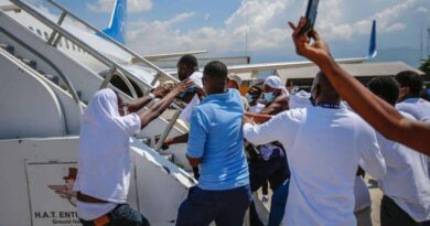 Estados Unidos lidera deportaciones de haitianos por mar y aire