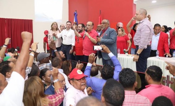 Reeligen a Federico Antún como presidente del Partido Reformista