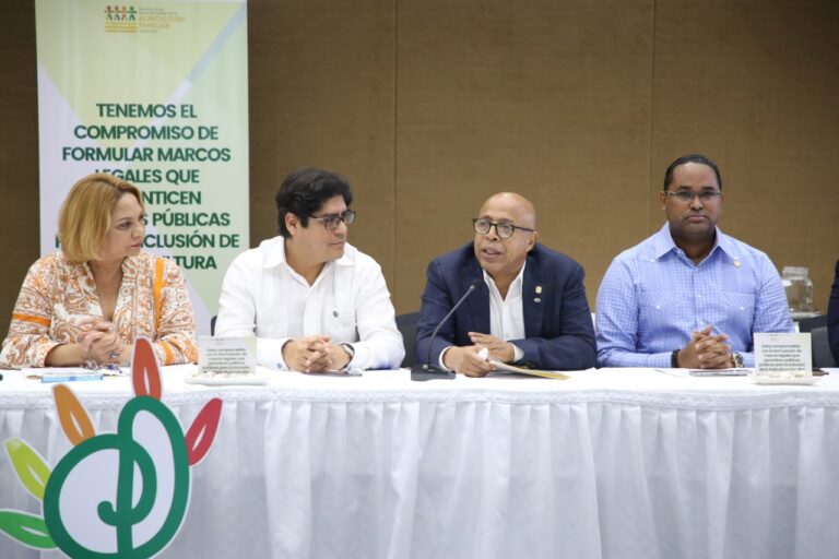 Frente Parlamentario Contra el Hambre de la CD recibe comitiva de la FAO para socializar avances del proyecto de ley de Agricultura Familiar