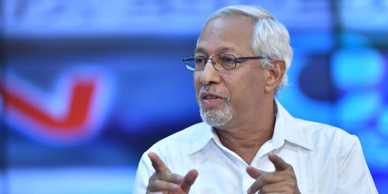 Ministro de Educación denuncia recibe amenaza de muerte, «al chino hay que darle un tiro»