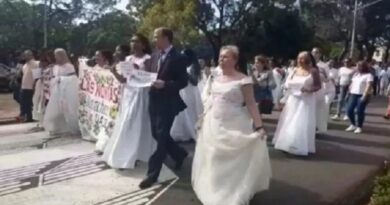Marcha de las novias en la UASD busca sensibilizar a la ciudadanía sobre la violencia de género
