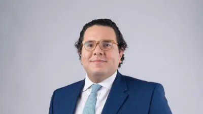 Abinader designa a Víctor Livio Enmanuel Cedeño intendente del Mercado de Valores