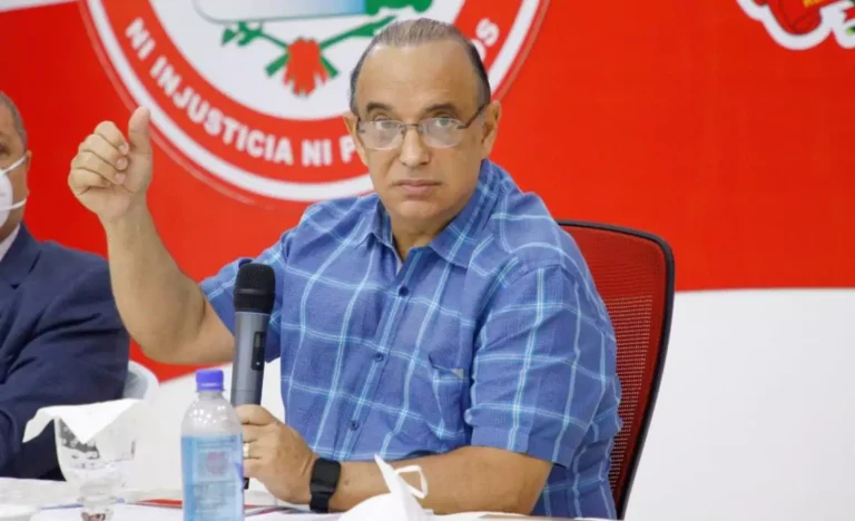 Antún Batlle dice el mayor reto del PRSC es trabajar por su fortalecimiento y consolidación