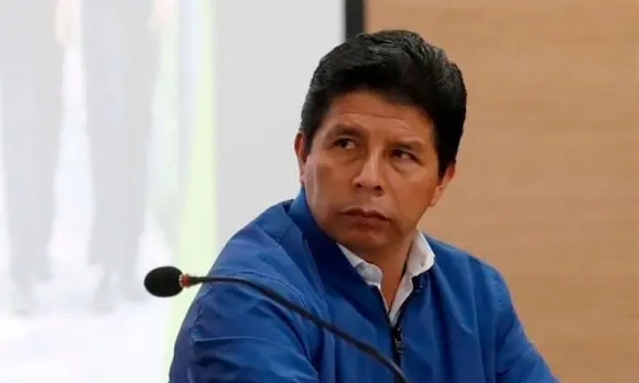 Congreso de Perú aprueba adelantar las elecciones