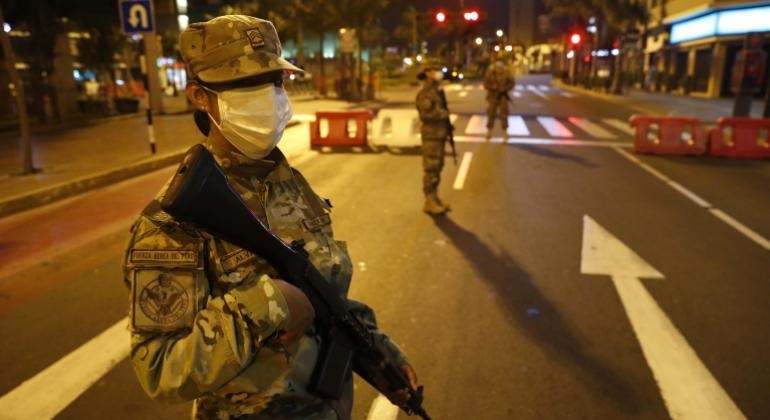 PERU: Lanzan el Ejército a calles, declaran emergencia en red vial