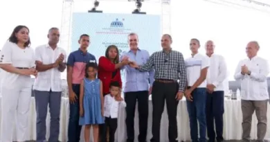 Presidente Abinader entrega 144 Viviendas Familia Feliz