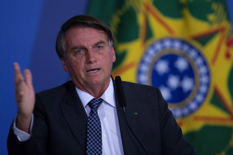 Tribunal Electoral de Brasil investigará a Bolsonaro por cuestionar resultado de comicios