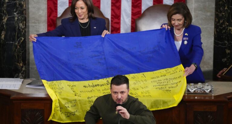 Zelenski aclamado por Congreso de EEUU; señala su apoyo es «vital»