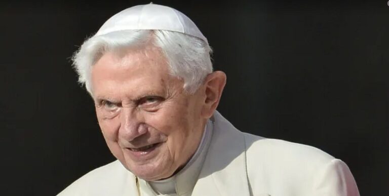 Muere el papa emérito Benedicto XVI a los 95 años de edad