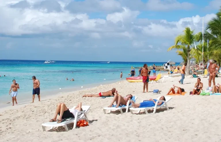 El país recibe 7.5 millones turistas enero-noviembre