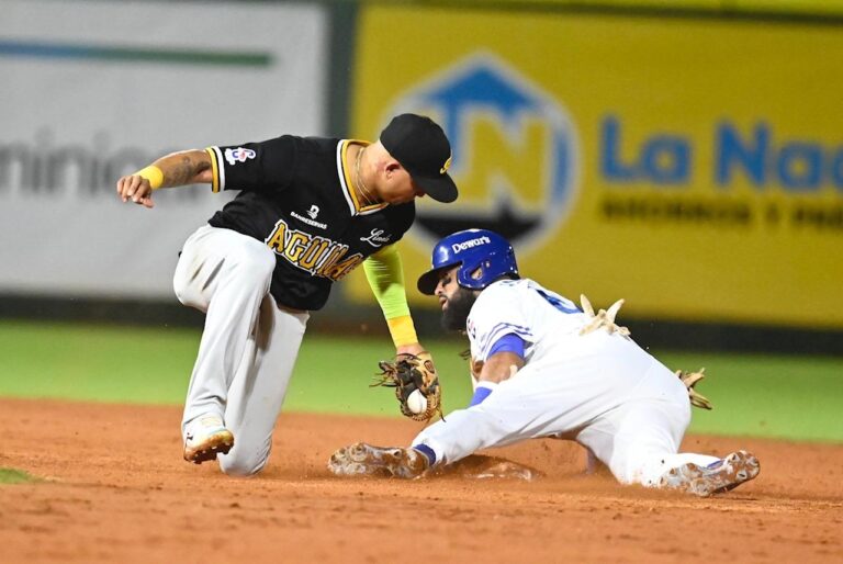 Aguilas y Estrellas retoman el primer lugar semifinal beisbol RD