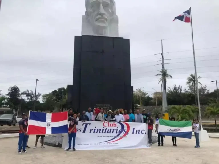 Club Los Trinitarios celebra con diversos actos natalicio de Juan Pablo Duarte