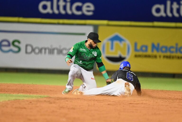 Estrellas Orientales salen delante en la final del béisbol dominicano